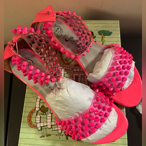 Jeffrey Campbell Shoes - Neon Pink Jeffrey Campbell Largo Sandal!